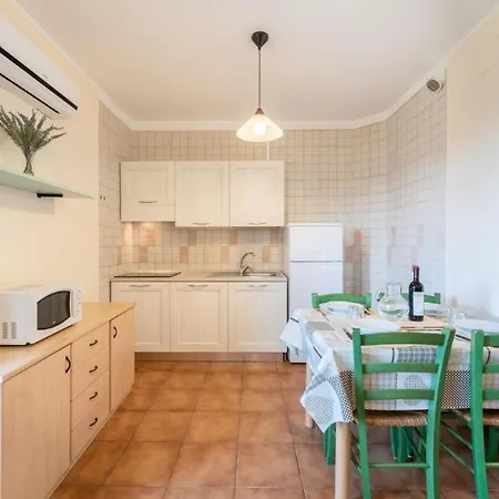 Quaint I Mirti Bianchi 1 Bedroom Sleeps 2 Persons - Bilo 2 Apartamento