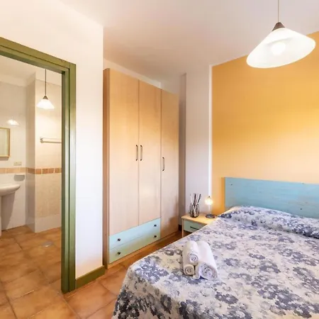 Quaint I Mirti Bianchi 1 Bedroom Sleeps 2 Persons - Bilo 2 * Santa Teresa Gallura