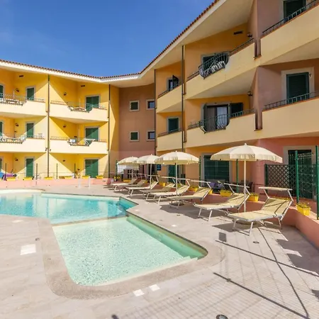 Quaint I Mirti Bianchi 1 Bedroom Sleeps 2 Persons - Bilo 2 Apartamento Santa Teresa Gallura